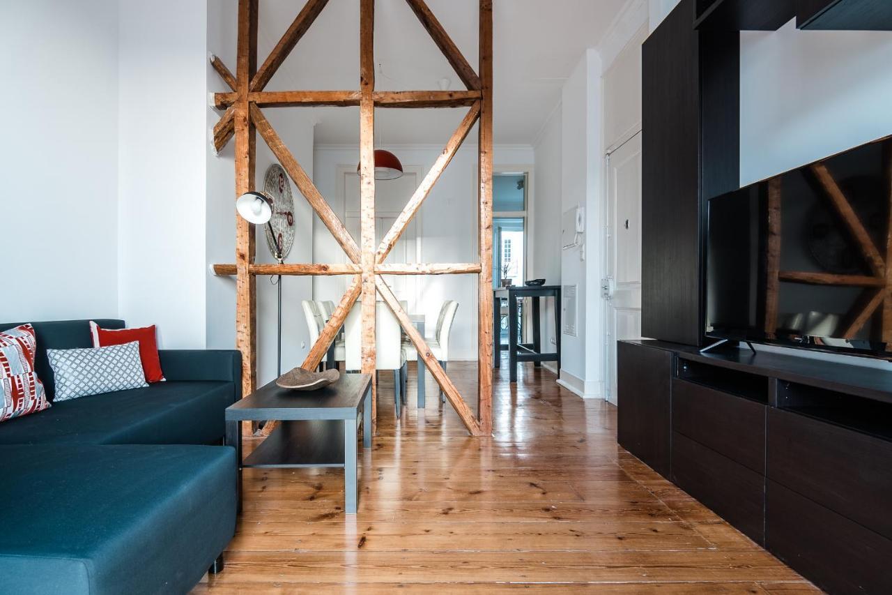 Elegant 3 Bedroom Flat With View In Principe Real Lisboa Extérieur photo